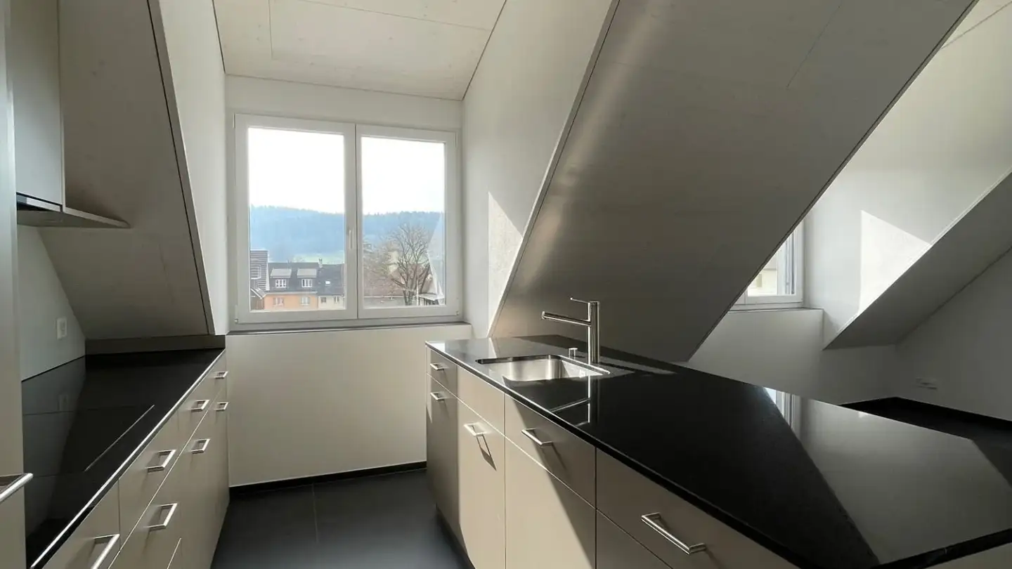 Dachgeschosswohnung mieten - Kirchbergstrasse 4a, 8512 Thundorf - Foto 4