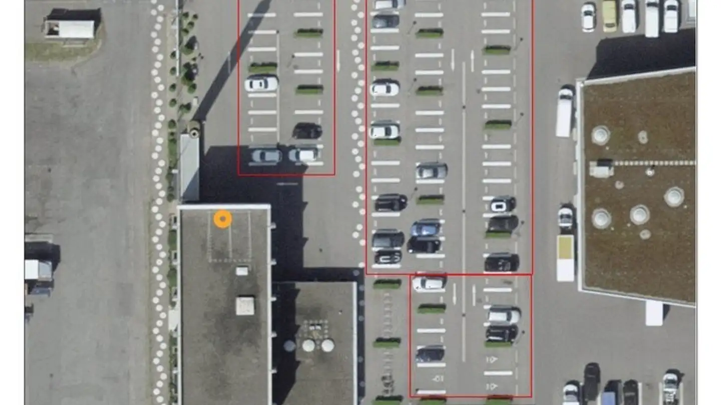 Place de parking extérieure à louer - Güterstrasse 105, 4133 Pratteln