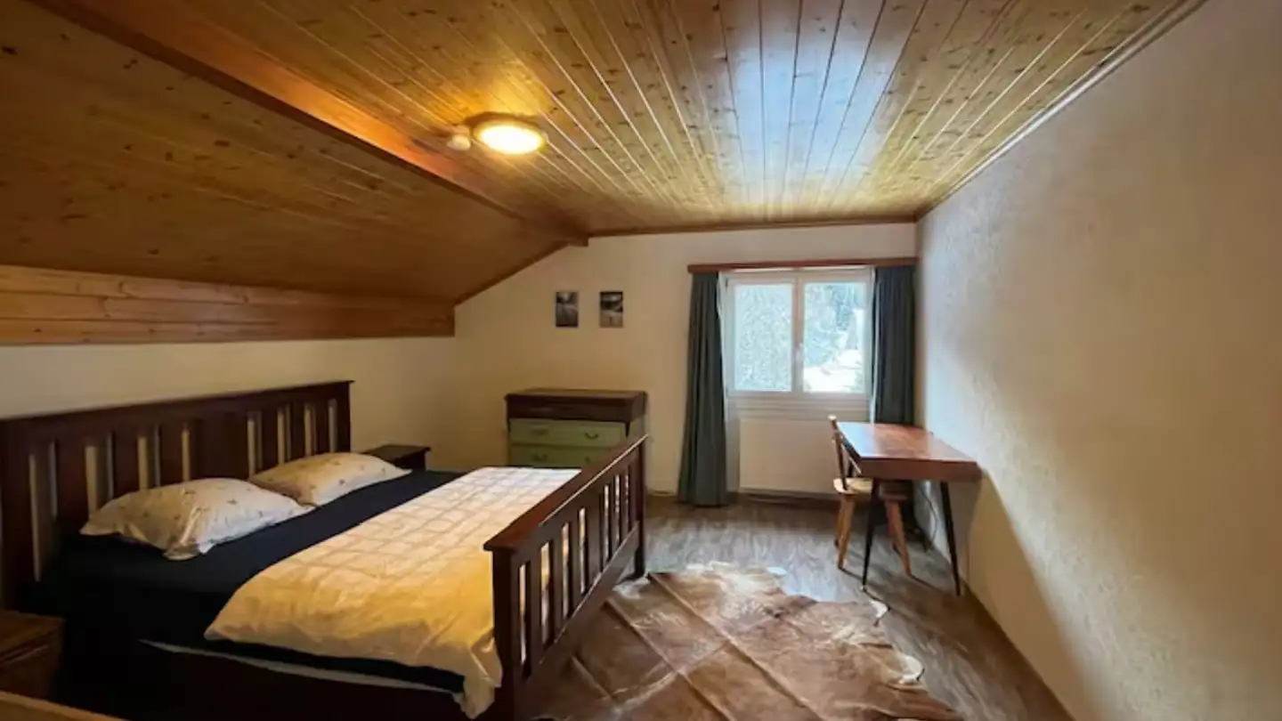 Appartement à louer - Veia Gelgia 24, 7456 Sur