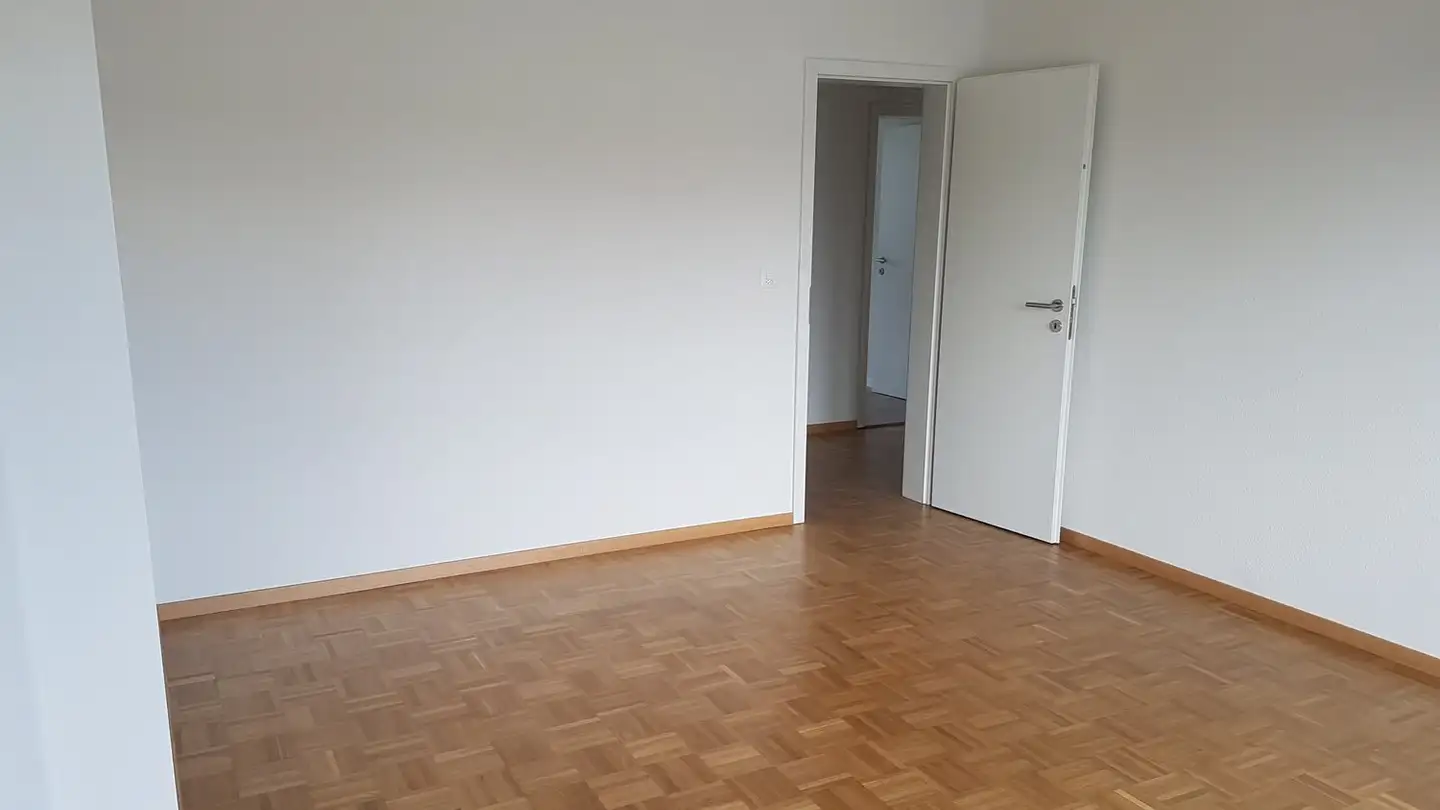Penthouse for rent - Chemin Du Parc / Parkweg 10, 2502 Biel/Bienne - Photo 4