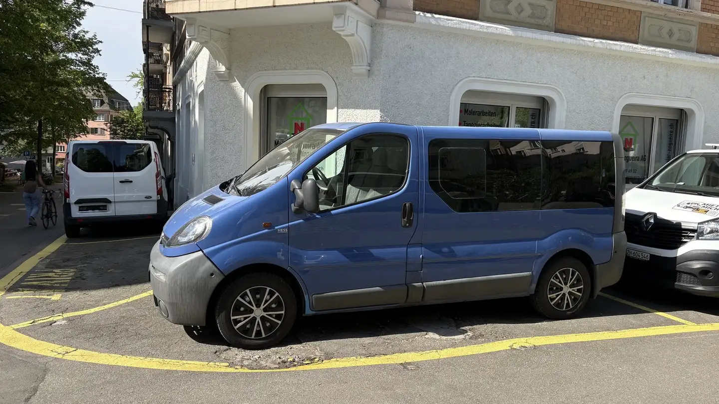 Parcheggio esterno in affitto - Lägernstrasse 9, 8037 Zürich