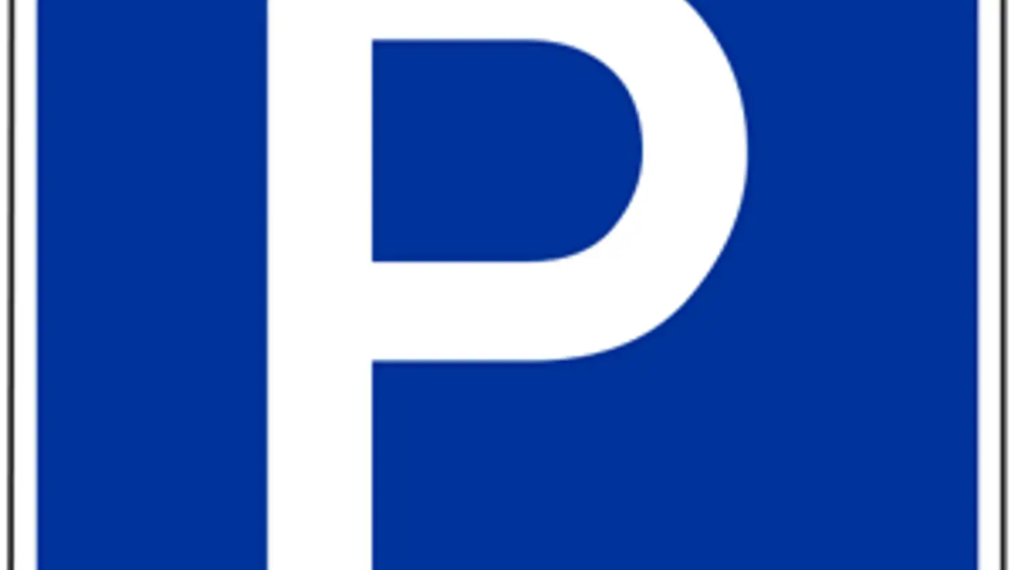 Place de parking souterraine à louer - Glärnischstrasse 2, 8118 Pfaffhausen