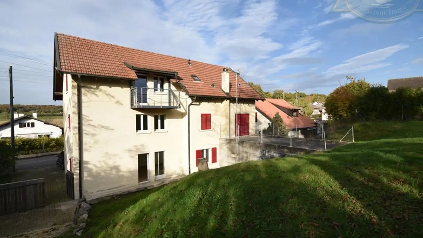 Residential building for sale - 2944 Bonfol