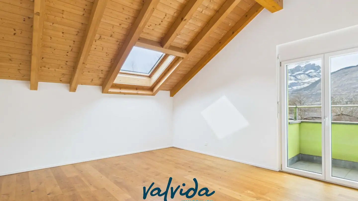 Attic flat for rent - Meschlerstrasse, 3952 Susten - Photo 4