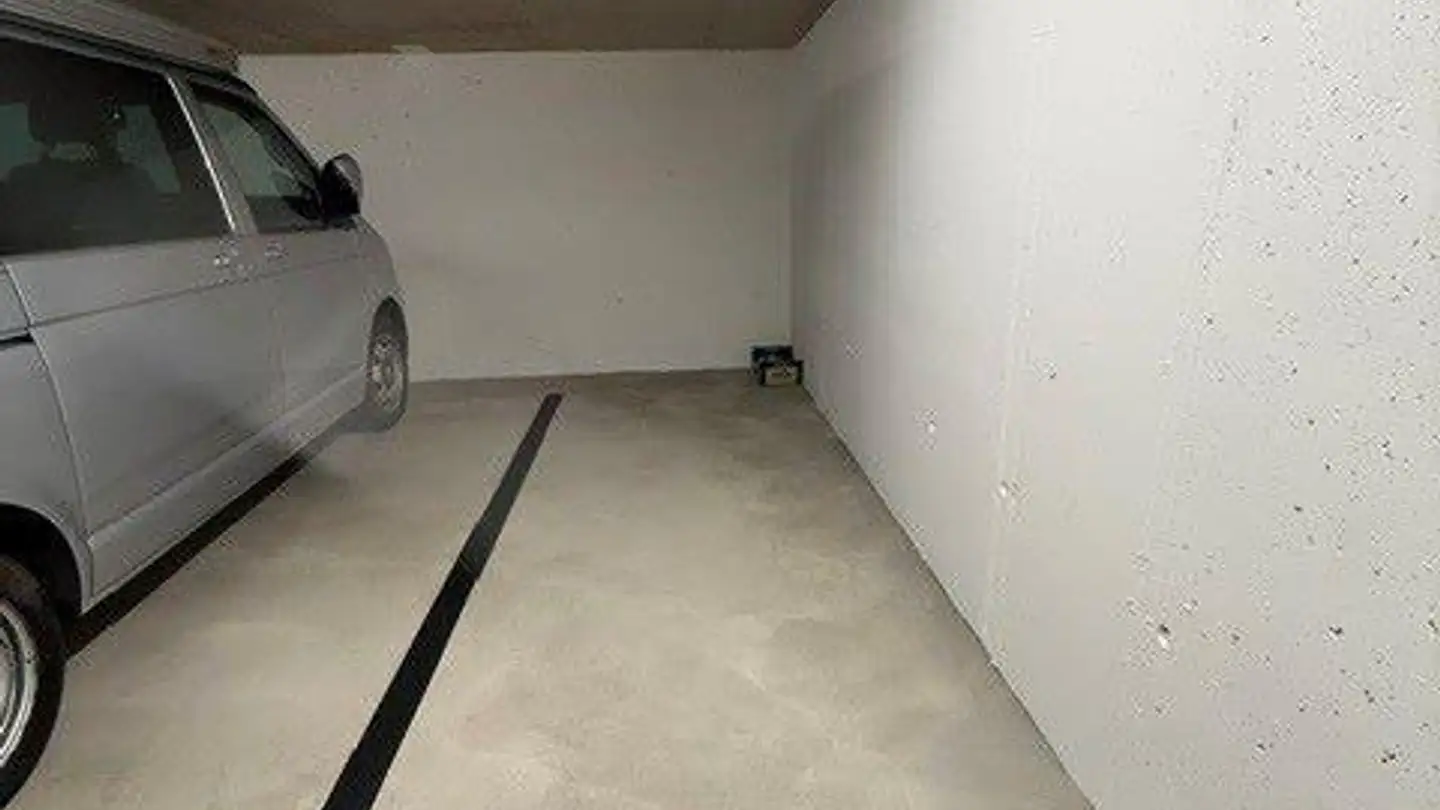 Indoor motorbike parking space for rent - Morgentalstrasse 77, 8038 Zürich