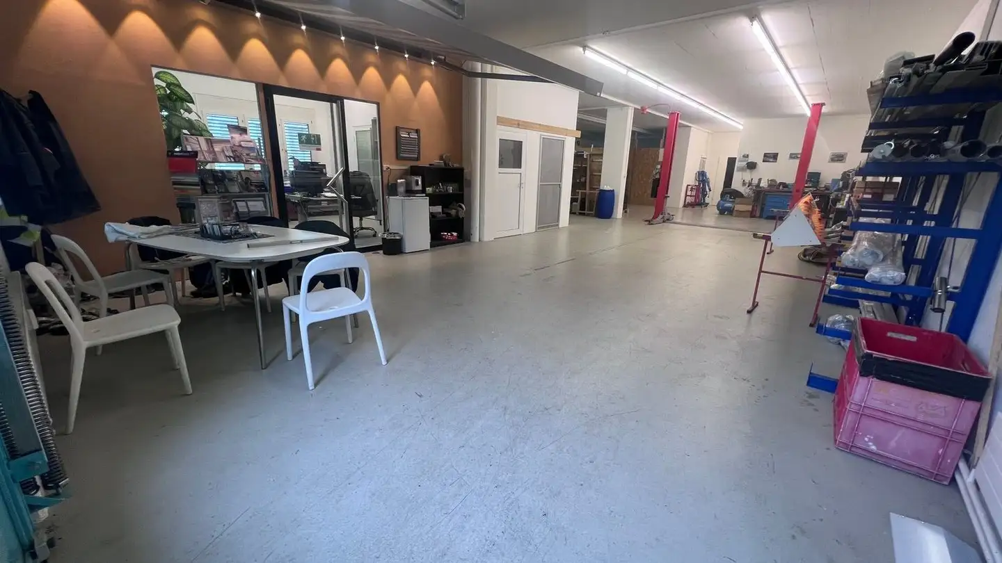 Commercial à louer - Mülistrasse 18, 8320 Fehraltorf