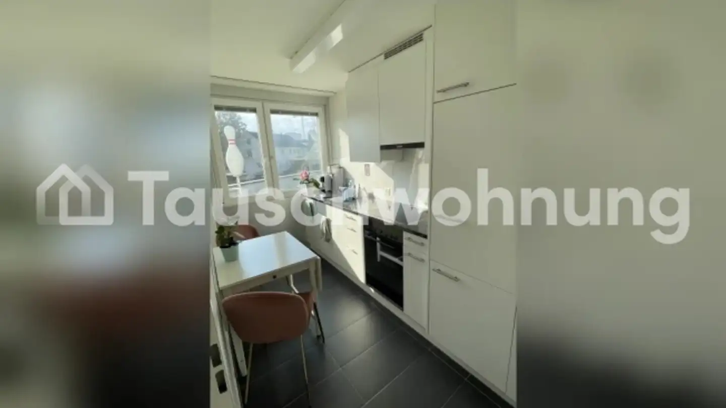 Stepped apartment for rent - 8052 Zürich - Photo 4