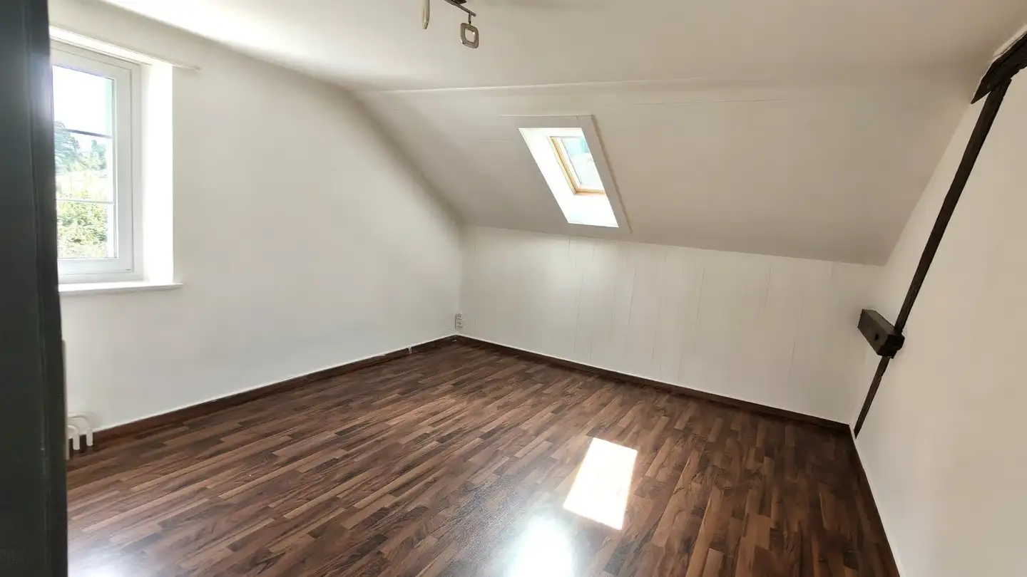 Studio à louer - Zürichstrasse 1, 8607 Aathal-Seegräben - Photo 2
