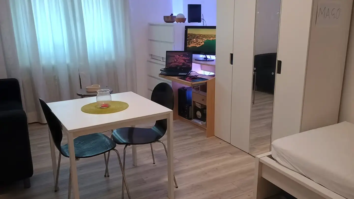 Appartement à louer - 6600 Muralto - Photo 2