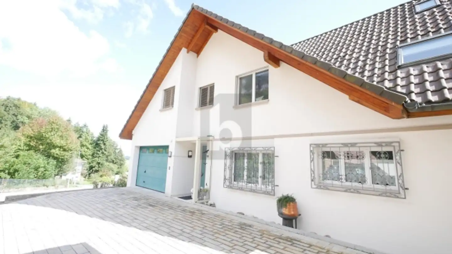 Attic flat for rent - 4514 Lommiswil