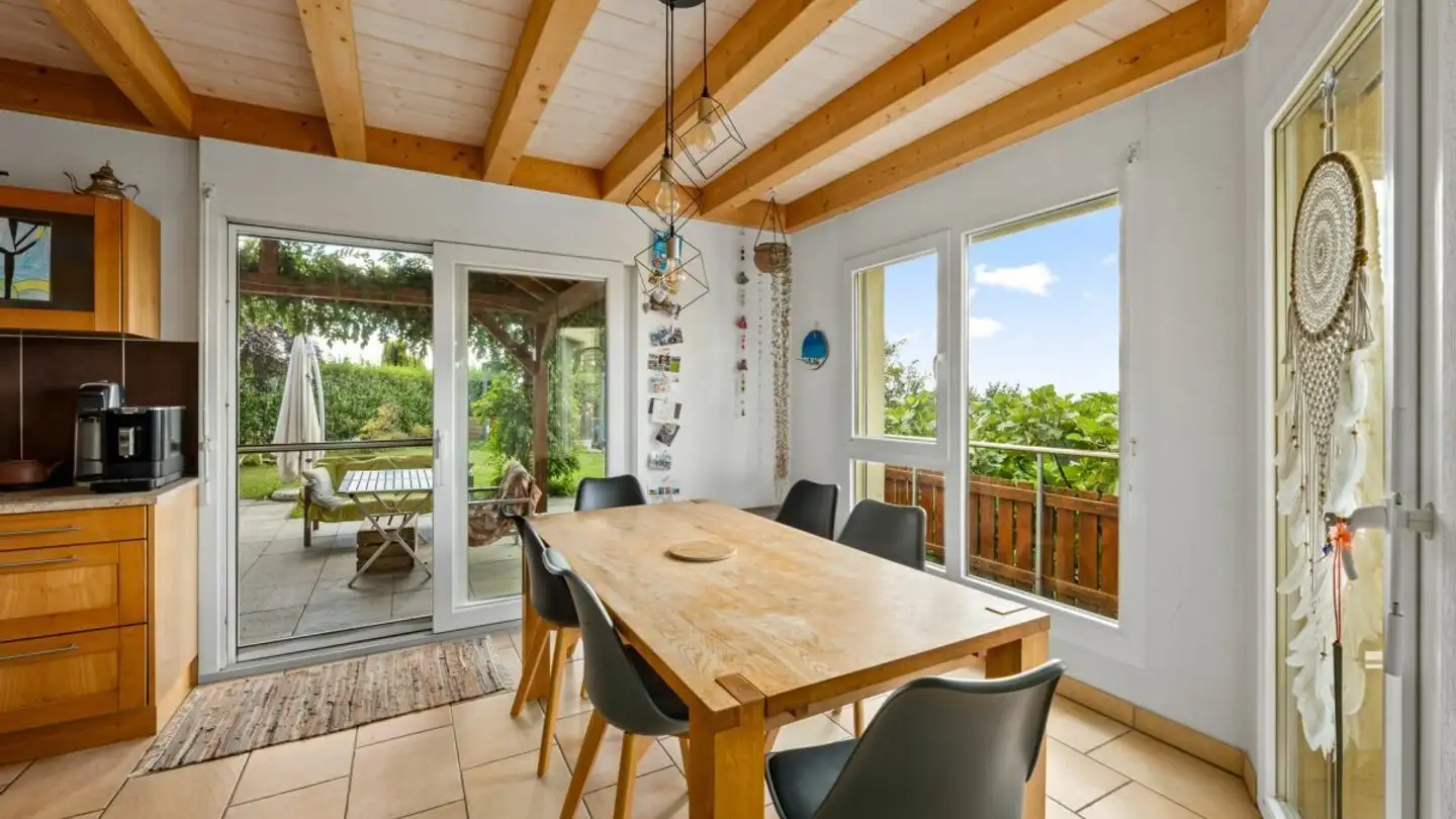 Single house for sale - 1422 Grandson - Photo 4