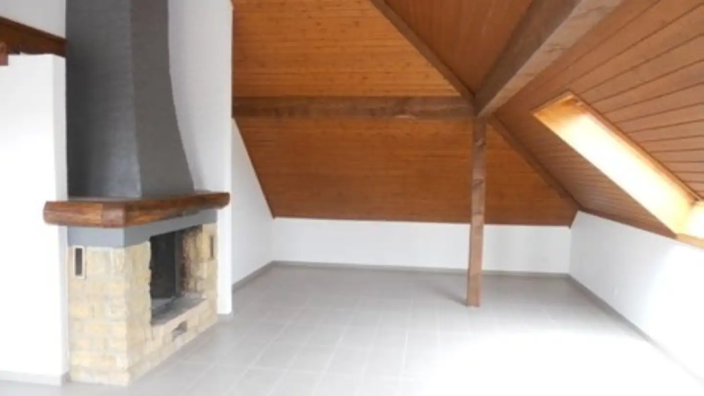 Apartment for rent - Rue du Rafour 4, 2024 St-Aubin-Sauges - Photo 2