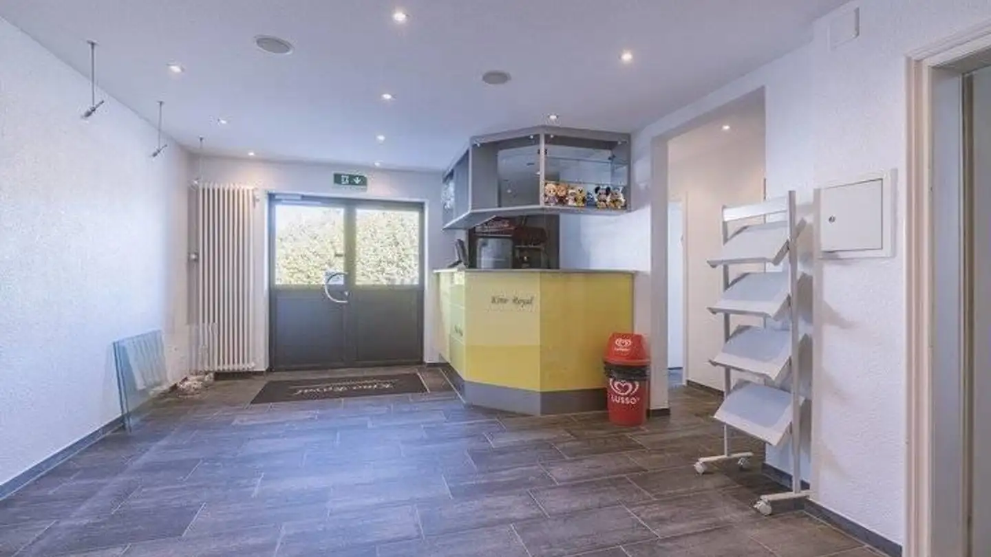 Residential building for sale - 3270 Aarberg - Photo 2