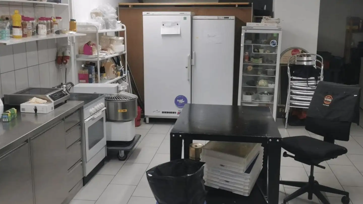 Restaurant for rent - Rue Du Milieu / Mittelstrasse 11, 2502 Biel/Bienne - Photo 2