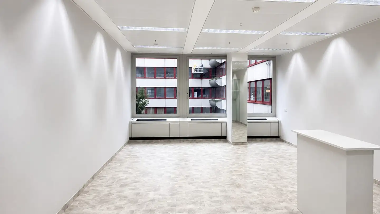 Commercial for rent - Thurgauerstrasse 117, 8152 Glattpark (Opfikon)