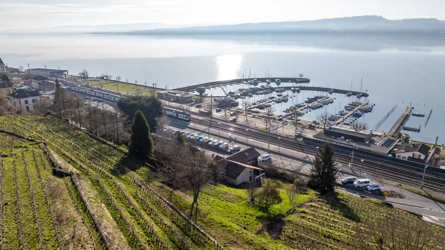 Single house for sale - 1422 Grandson