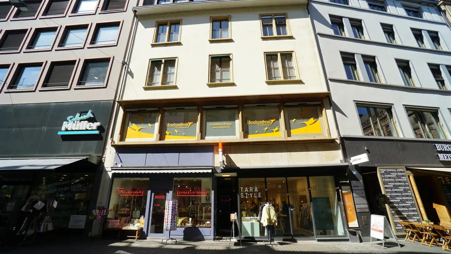 Mixed-use building for sale - 4051 Basel