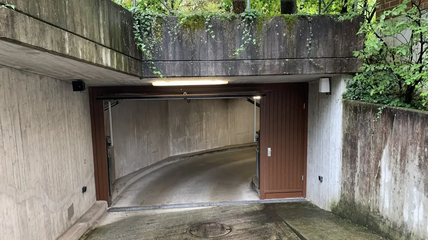 Outdoor parking space for rent - Scheideggstrasse 57, 8002 Zürich