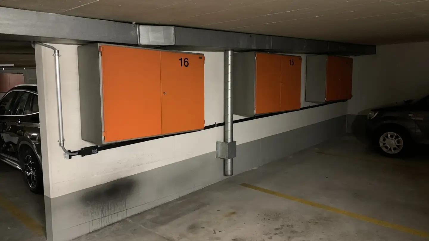 Outdoor parking space for rent - Scheideggstrasse 57, 8002 Zürich - Photo 2