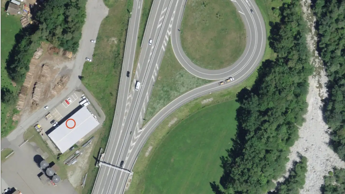 Spazio ufficio in affitto - Véra 12, 6535 Roveredo GR