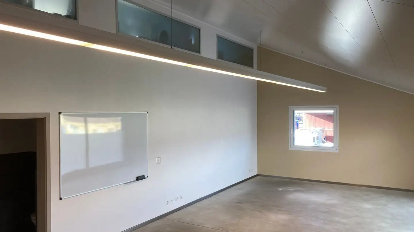 Bureau à louer - Zone Industrielle Bovéry, 1868 Collombey - Photo 3