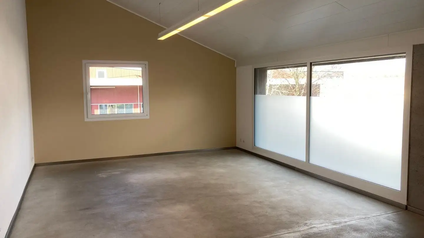 Bureau à louer - Zone Industrielle Bovéry, 1868 Collombey - Photo 4