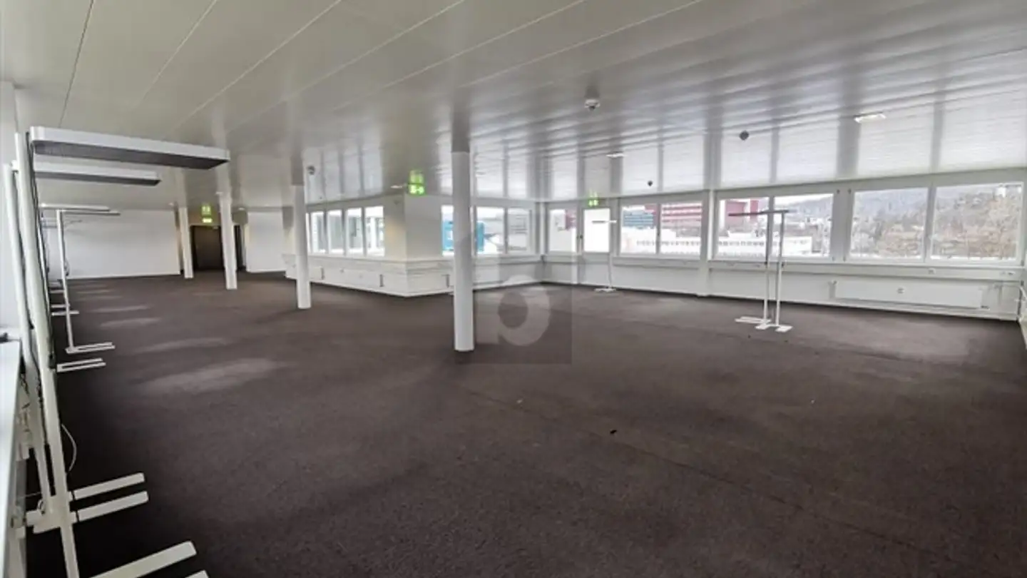 Bürofläche mieten - 4133 Pratteln