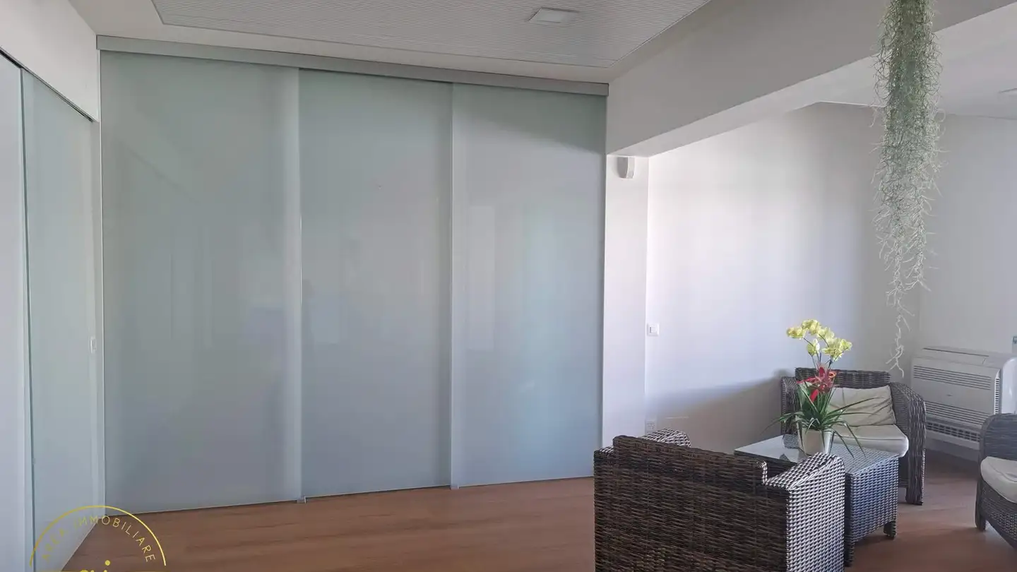 Medical practice for rent - Via Cantonale, 6855 Stabio - Photo 2