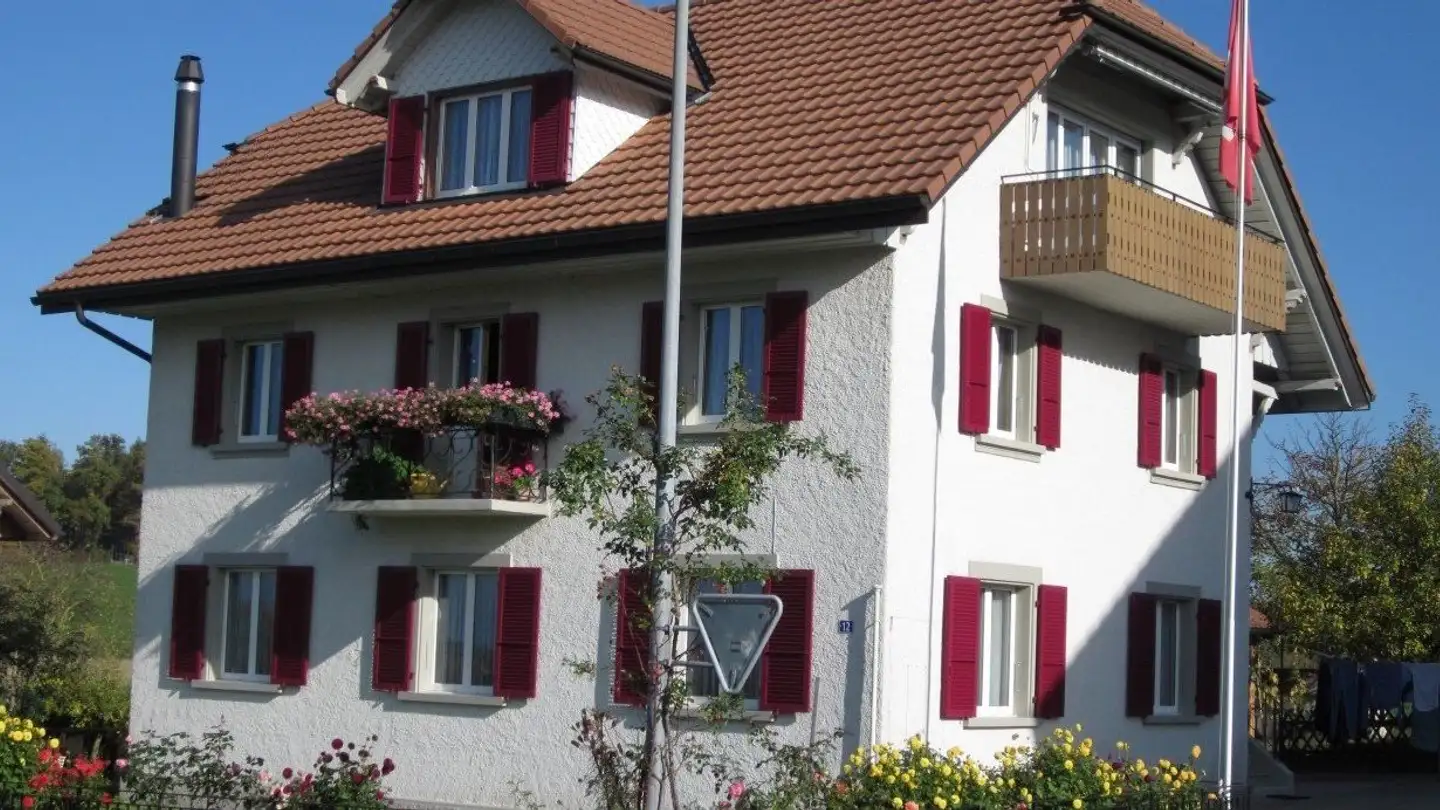 Attic flat for rent - Bahnhofstrasse 12, 3185 Schmitten FR