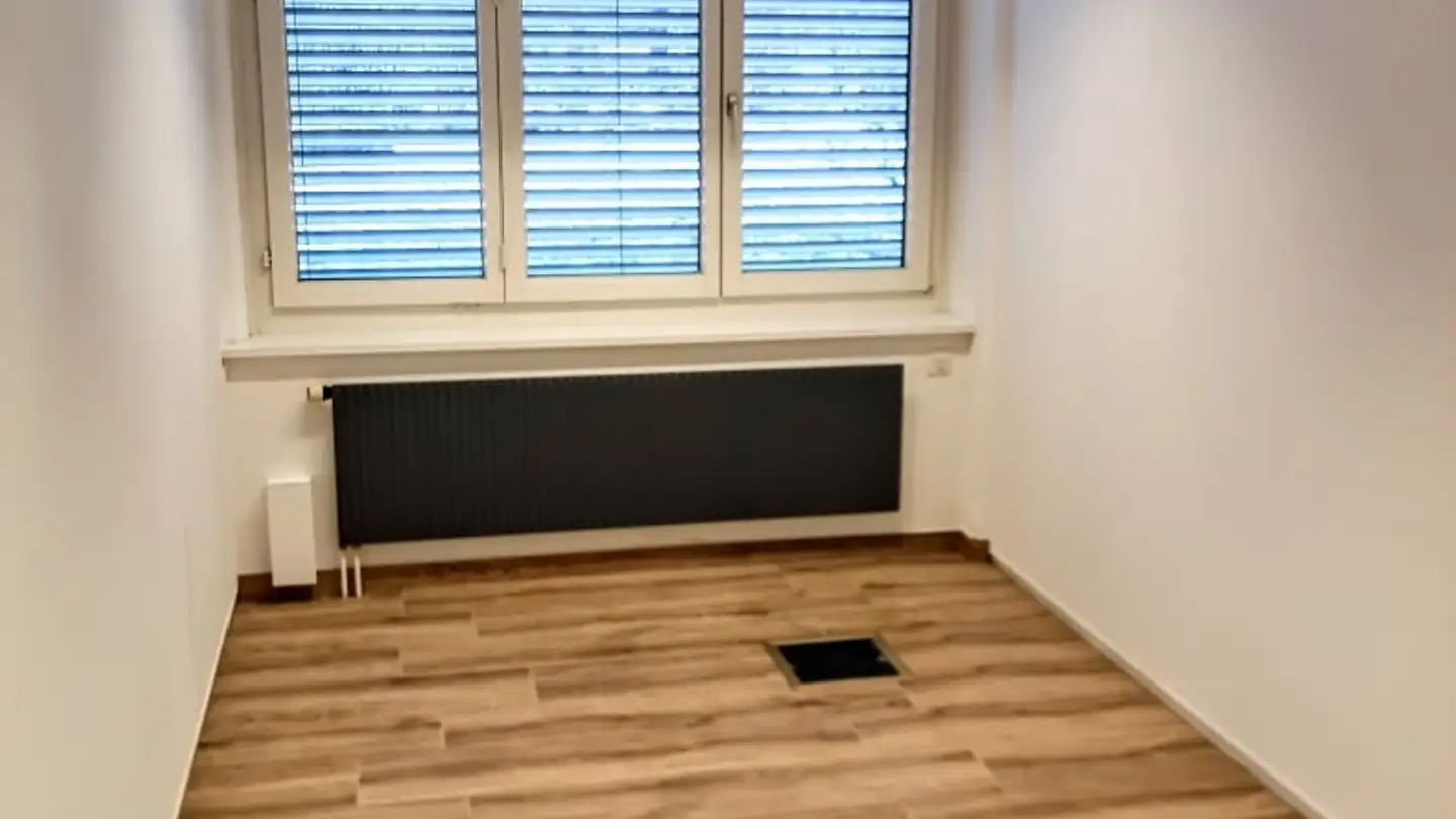 Arztpraxis mieten - Industriestrasse 23, 3178 Bösingen - Foto 3