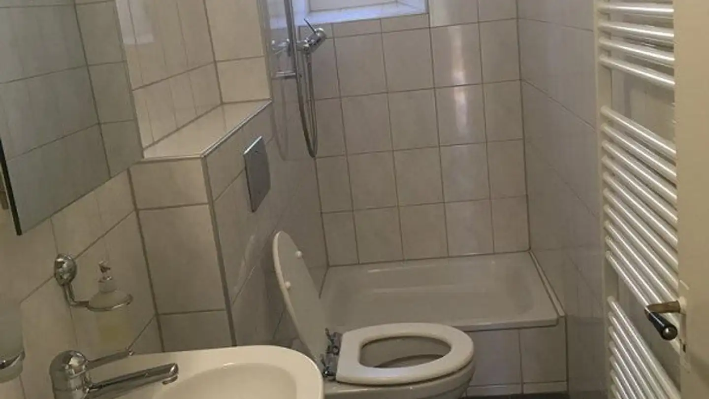 Apartment for rent - Route De Reuchenette / Reuchenettestrasse 20, 2502 Biel/Bienne - Photo 3