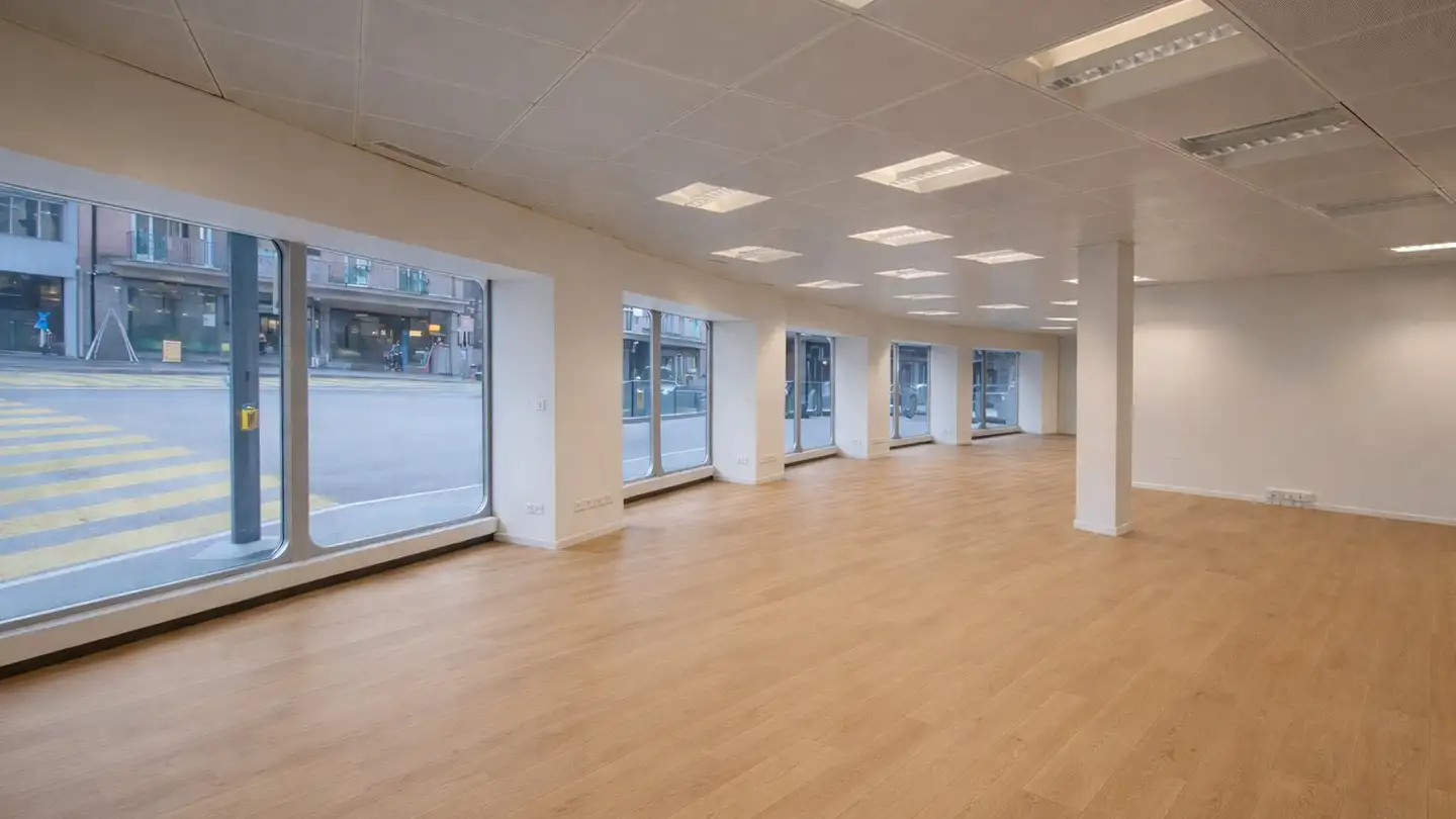 Bureau à louer - Schwamendingenstrasse 1, 8050 Zürich - Photo 2