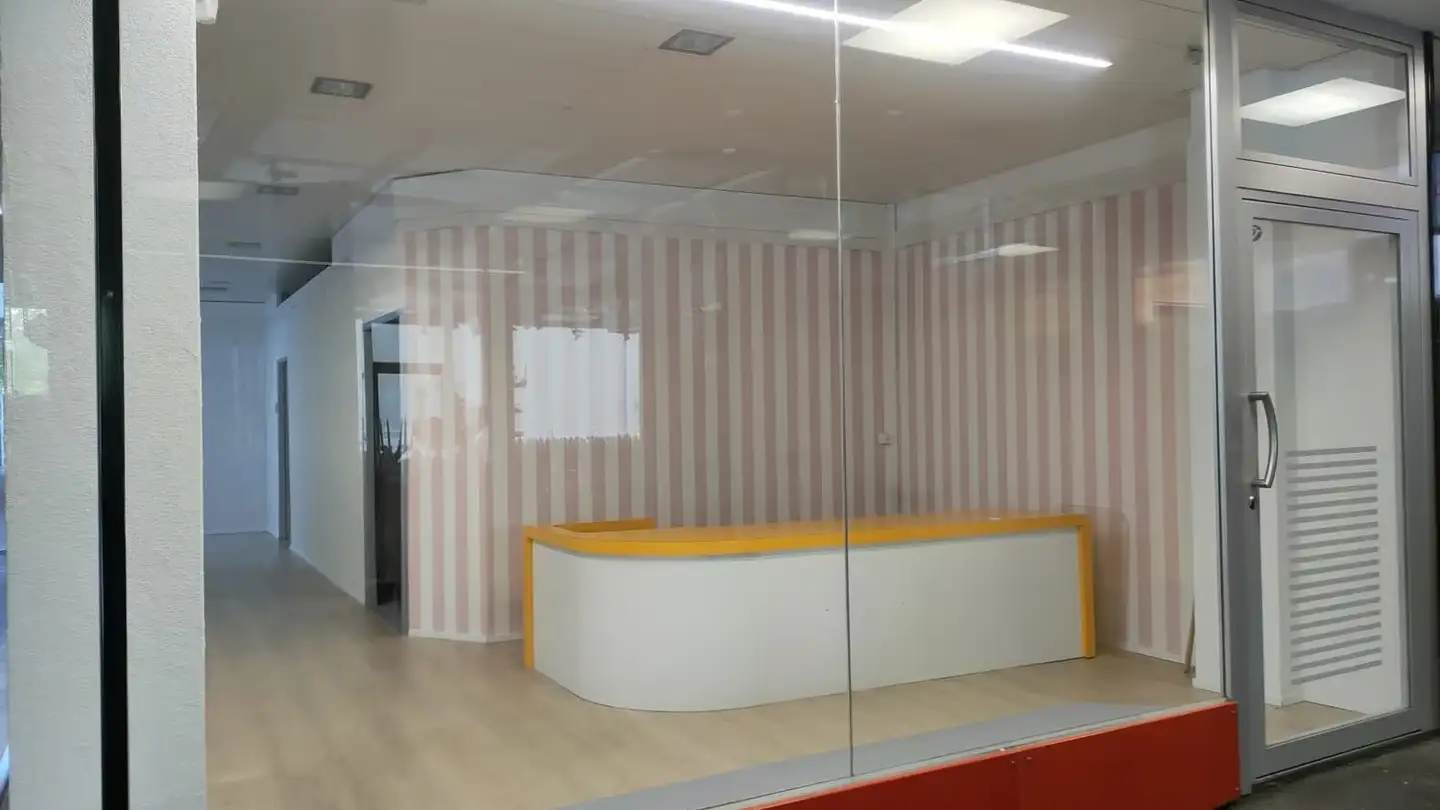 Magasin à louer - Rue Du Général-Dufour / General-Dufour-Strasse 12, 2502 Biel/Bienne