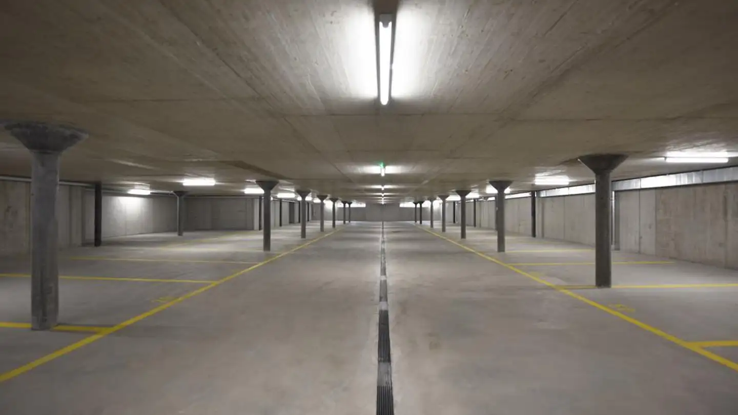 Underground parking space for rent - St. Gallerstrasse 2a, 8716 Schmerikon