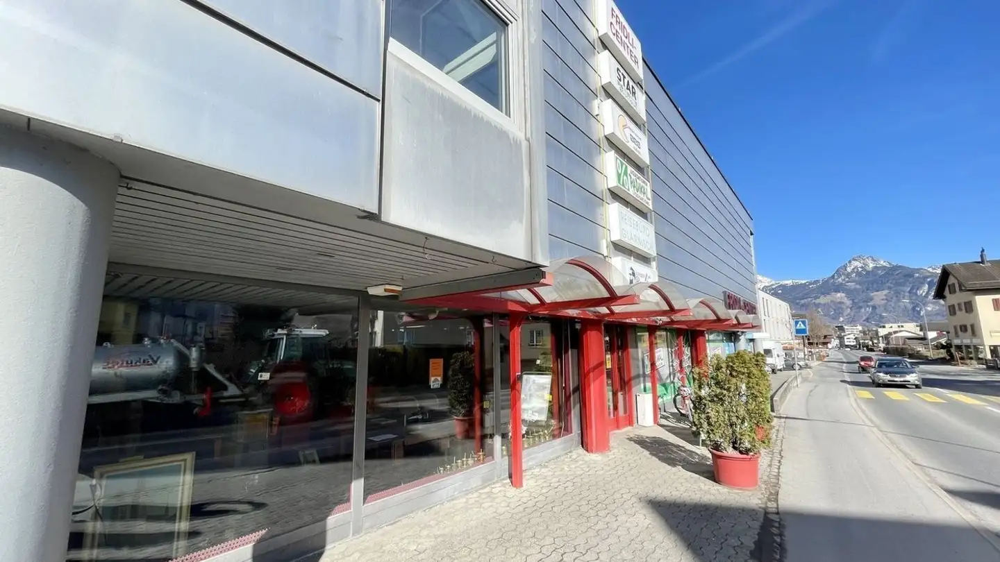 Commerciale in affitto - Unterdorf 27, 8752 Näfels - Photo 2