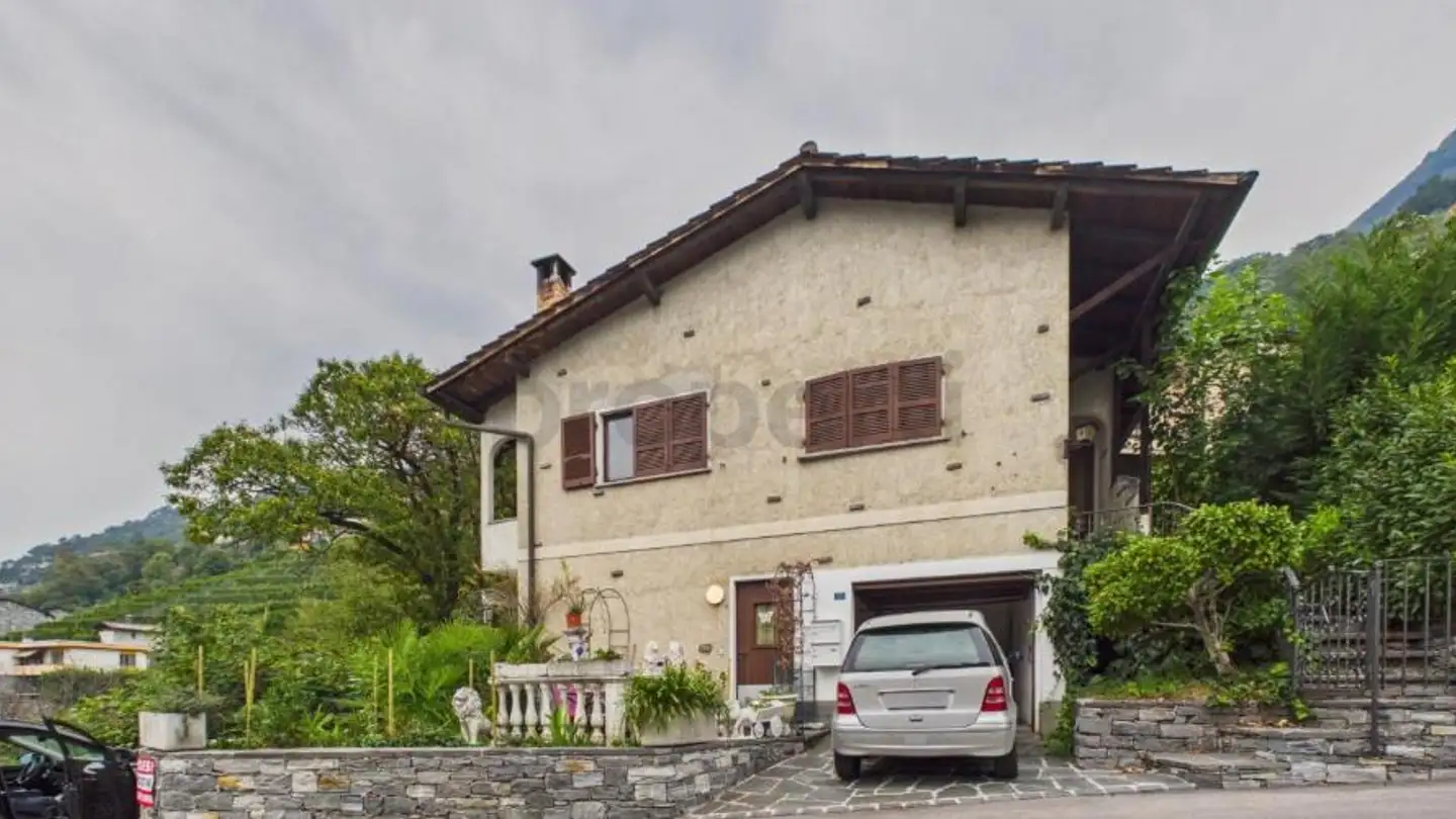 Casa bifamiliare in vendita - 6516 Cugnasco