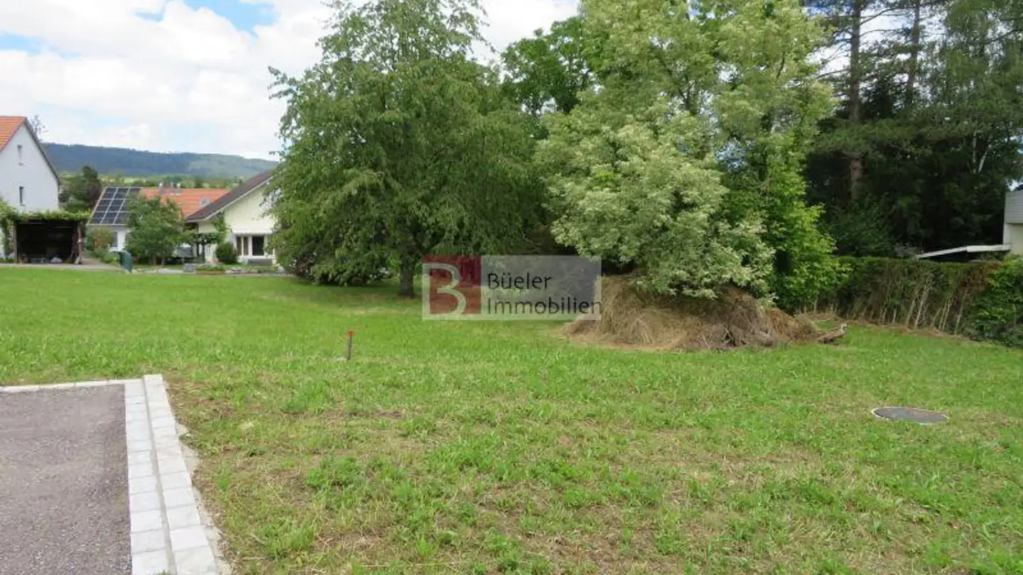 Constructible plot for sale - 4242 Laufen