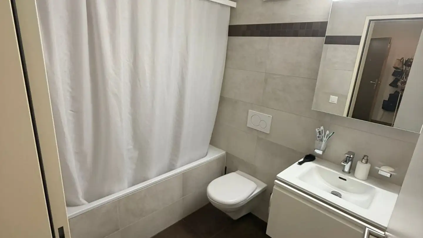 Wohnung mieten - Badenerstrasse 38, 8952 Schlieren - Foto 2