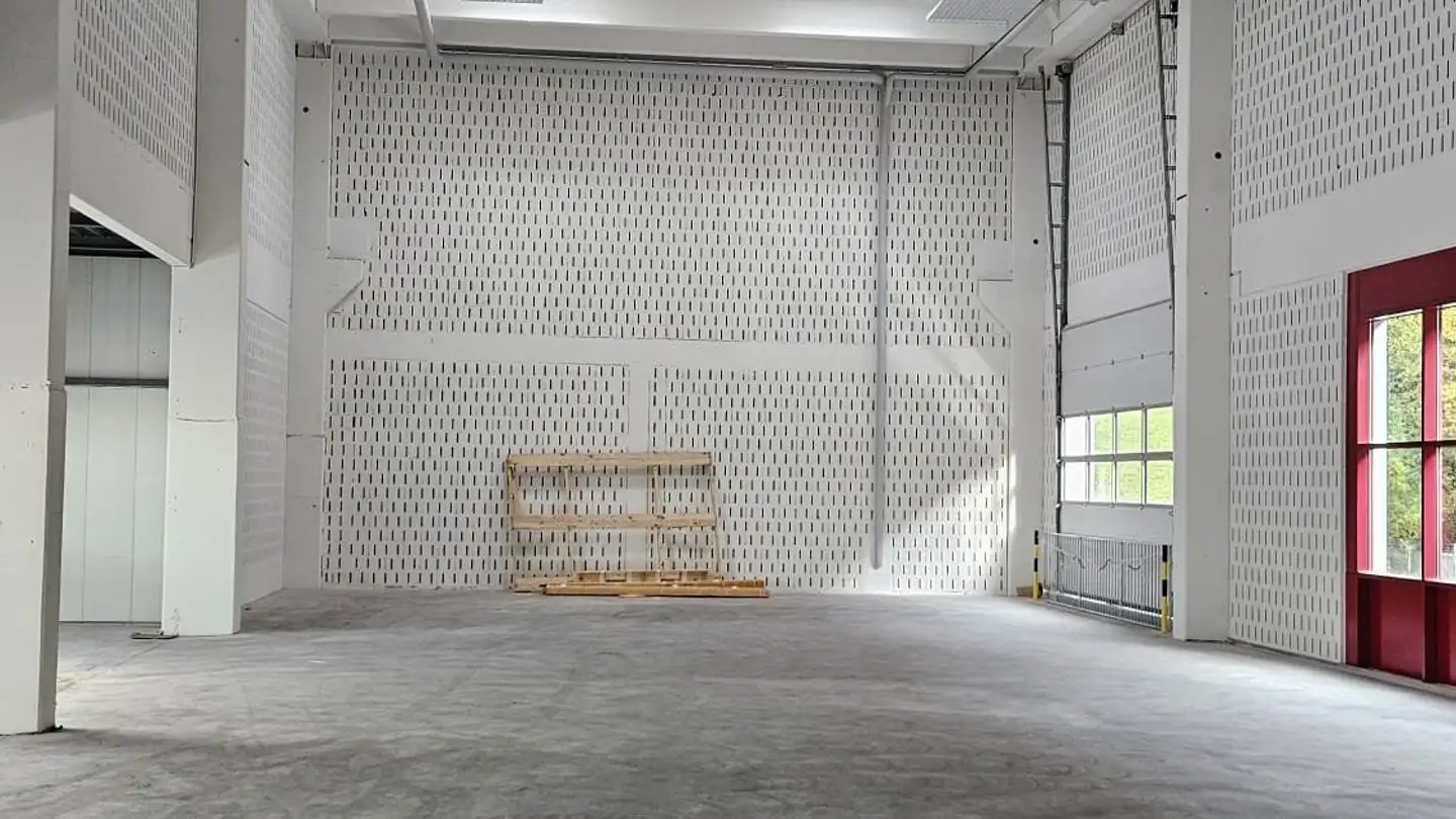 Commerciale in affitto - Ebikonerstrasse 75, 6043 Adligenswil