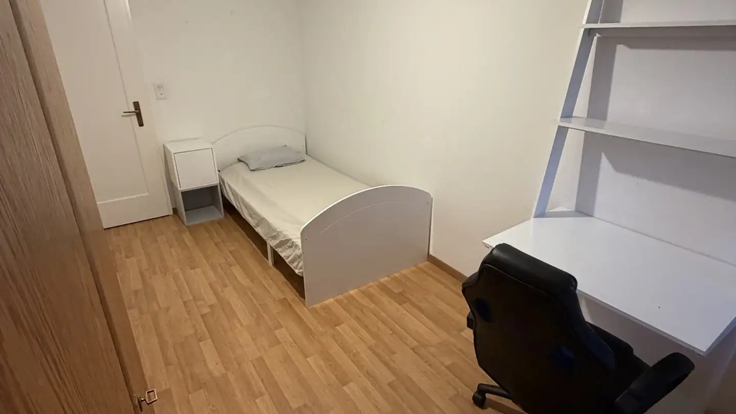 Zimmer mieten - Mittelfeldstrasse 27, 8700 Küsnacht ZH