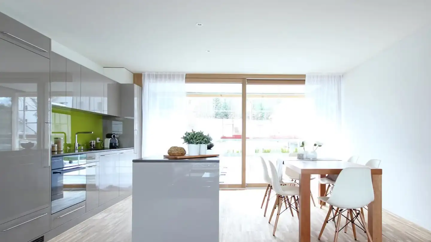 Attique à louer - Im Gütsch 4, 8122 Binz - Photo 2