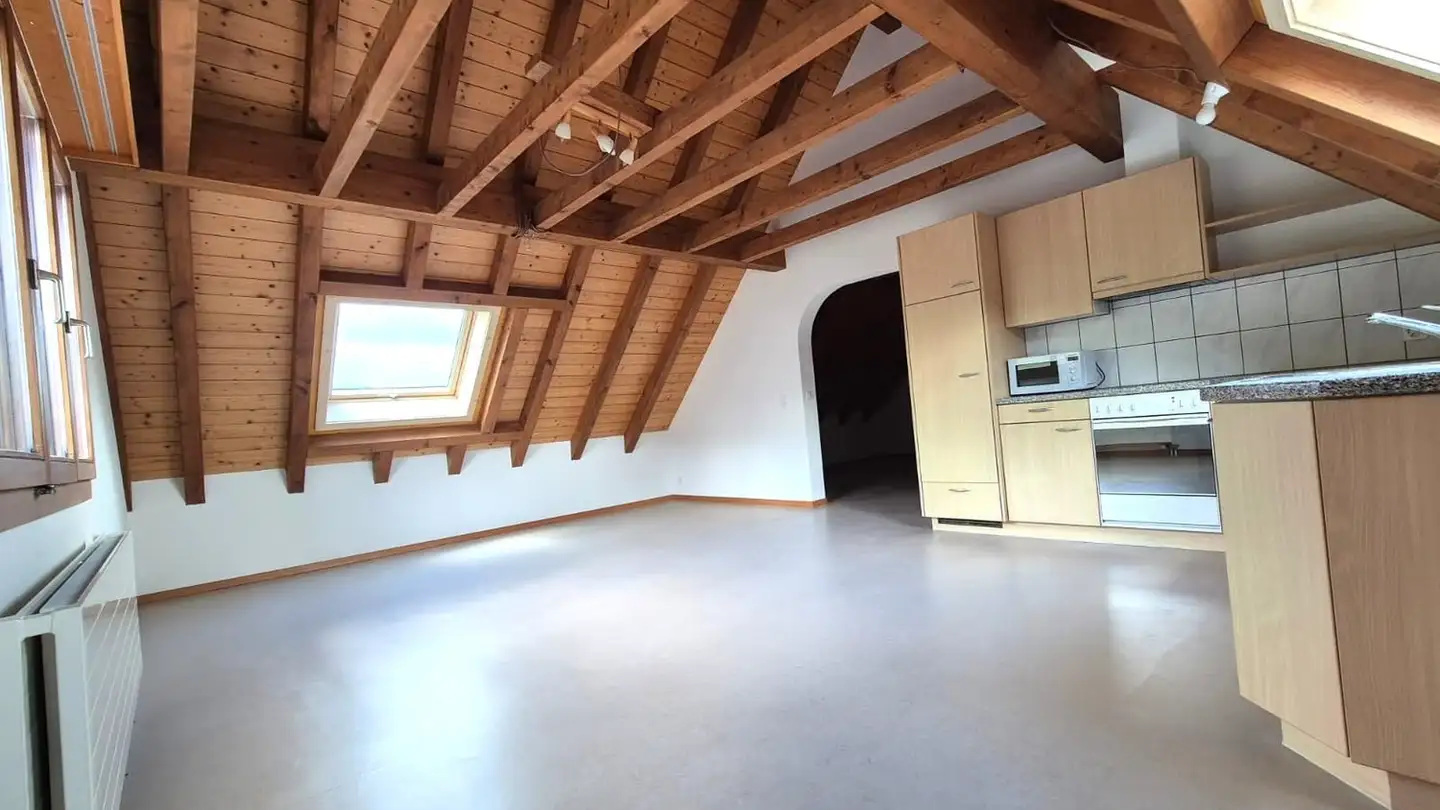 Dachgeschosswohnung mieten - Grindelstrasse, 6315 Oberägeri - Foto 2