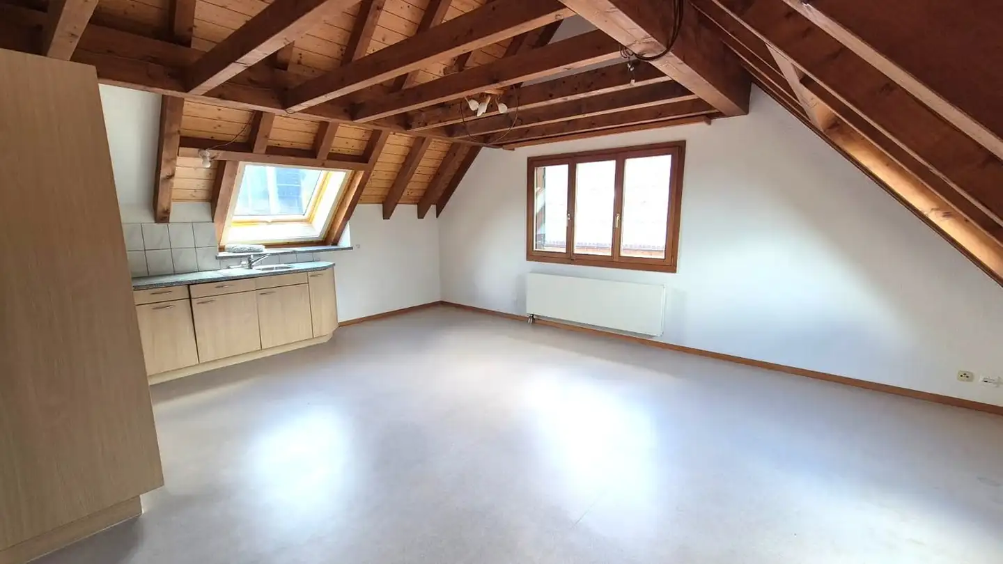 Dachgeschosswohnung mieten - Grindelstrasse, 6315 Oberägeri - Foto 3