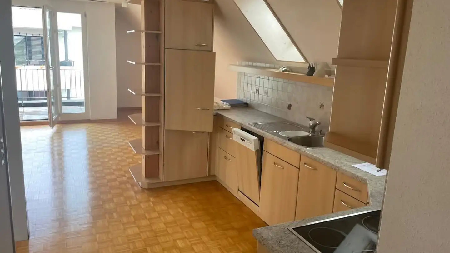 Dachgeschosswohnung mieten - Fellenbergstrasse 288, 8047 Zürich