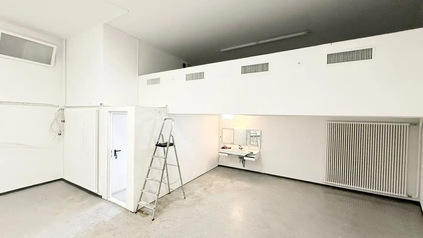 Commerciale in affitto - Neutrottenstrasse 8, 8207 Schaffhausen - Foto 2