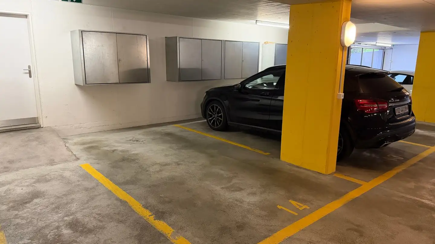 Parcheggio sotterraneo in affitto - Speerstrasse 12a, 8832 Wilen b. Wollerau