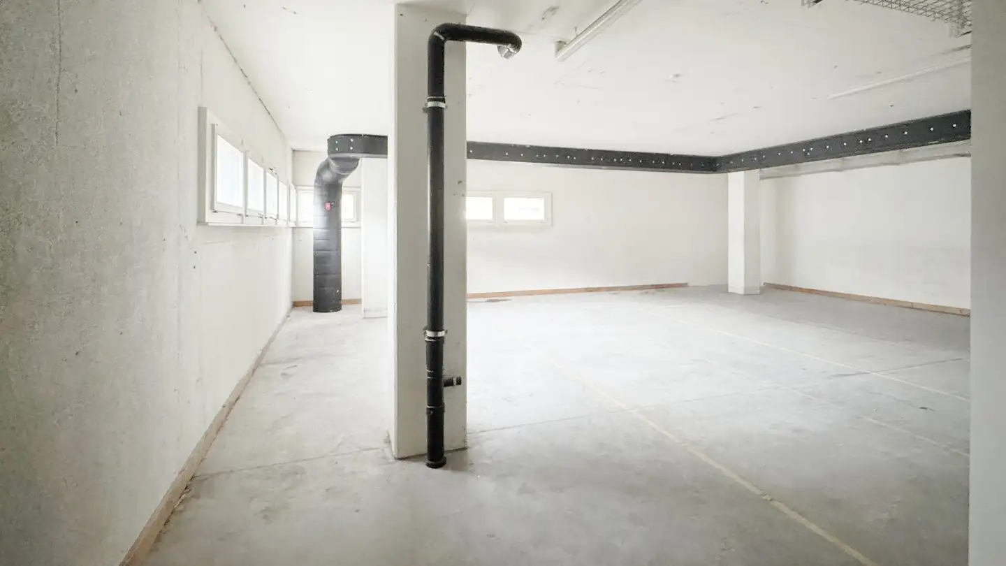 Industrieimmobilie mieten - Bahnhofstrasse 43, 3800 Unterseen - Foto 3