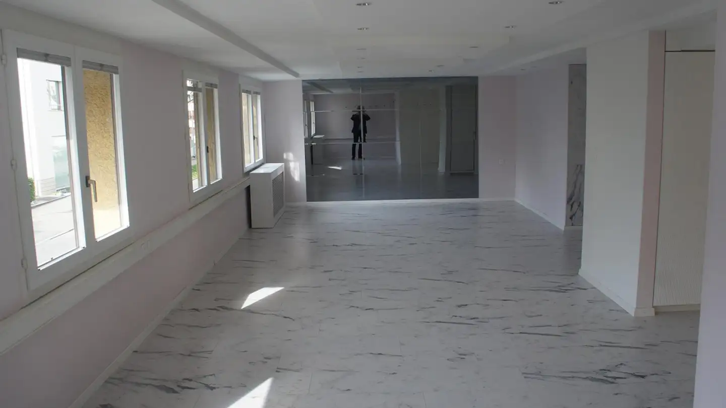 Office space for rent - Luzernerstrasse 4, 6403 Küssnacht am Rigi - Photo 2