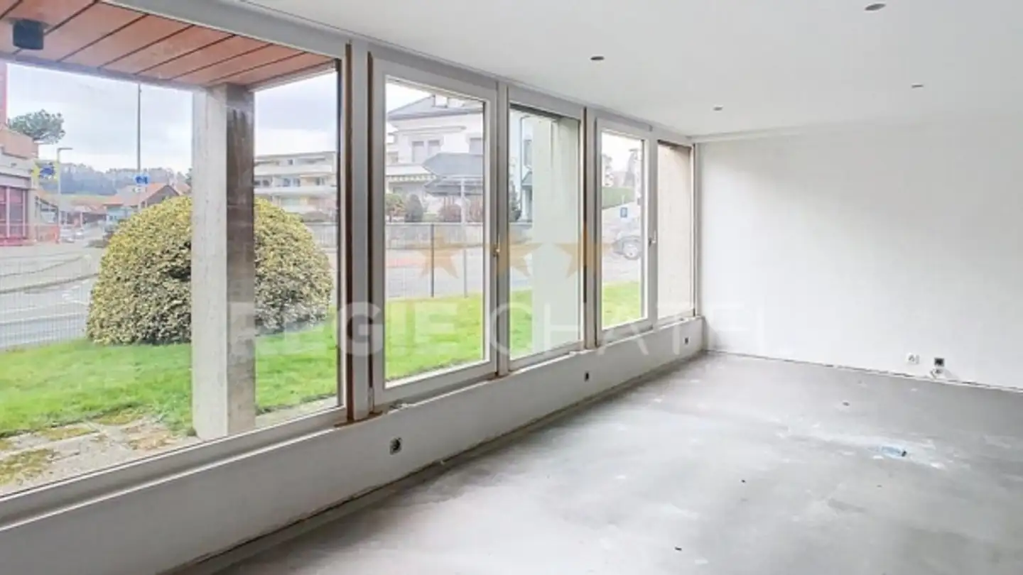 Commerciale in affitto - Avenue De La Gare 40, 1618 Châtel-St-Denis - Photo 4