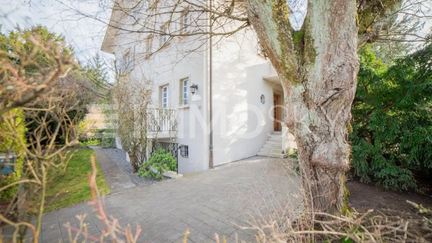 Immeuble mixte à louer - 4710 Balsthal